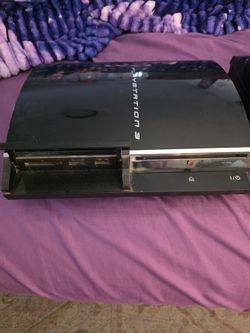 Sony PlayStation 3 Fat Console 2 consoles for parts or repairs