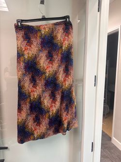 Women’s Midi Skirts - Size XL (16-18)