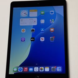 Apple iPad 7 7th Gen 32GB 10.2” Wi-Fi Space Gray Tablet