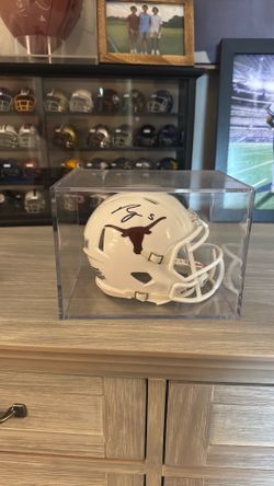 Bijan Robinson signed  Mini Texas helmet