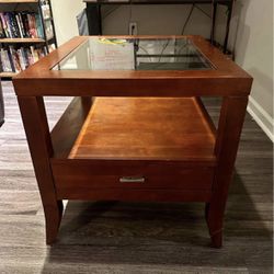 Side Table/Small coffee table