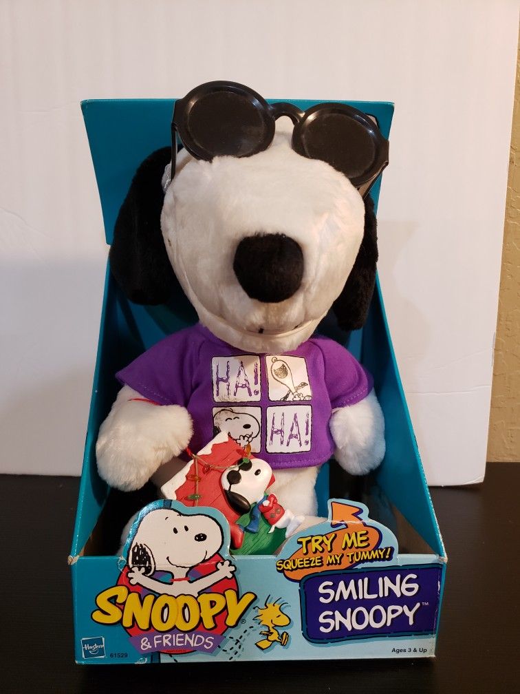 Snoopy Plush Joe Cool Laughing Toy With Matching Christmas Ornament. 