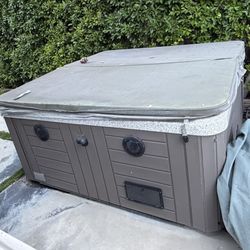 Jacuzzi /hot Tub 