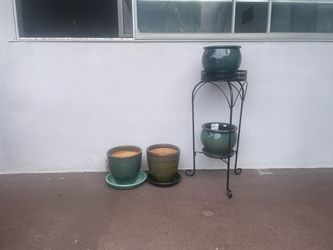 Ceramic Planters with Two-Tier Metal Stand