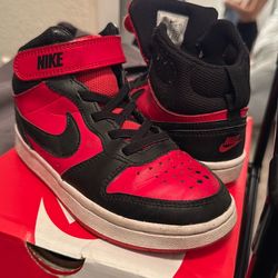 Nike Boys 12C court borough red black