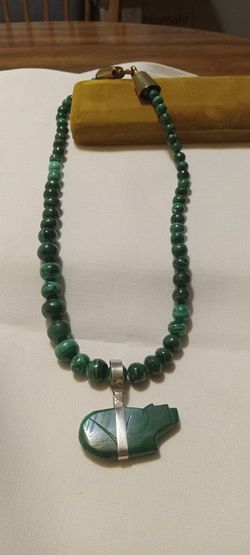 Native American Malachite Stone Beads & Bear  Necklace