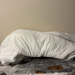 Free White Comforter 