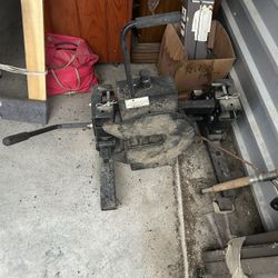 Fifth Wheel Plate/ Kwick Slide With Rail Kit