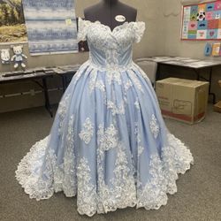 Wedding dress Size 0 Custom Lace - Blue 