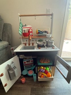 Play Kitchen-Kids Craft