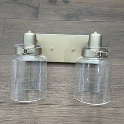 BATHROOM LIGHT 2 LIGHT FIXTURE