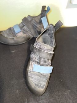 Men’s Climbing  Shoes Size 11