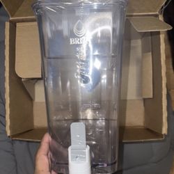 UltraMax Large Water Dispenser with 1 BritaPlus Filter, 27 Cup, White