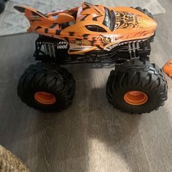 Large Monster Truck 