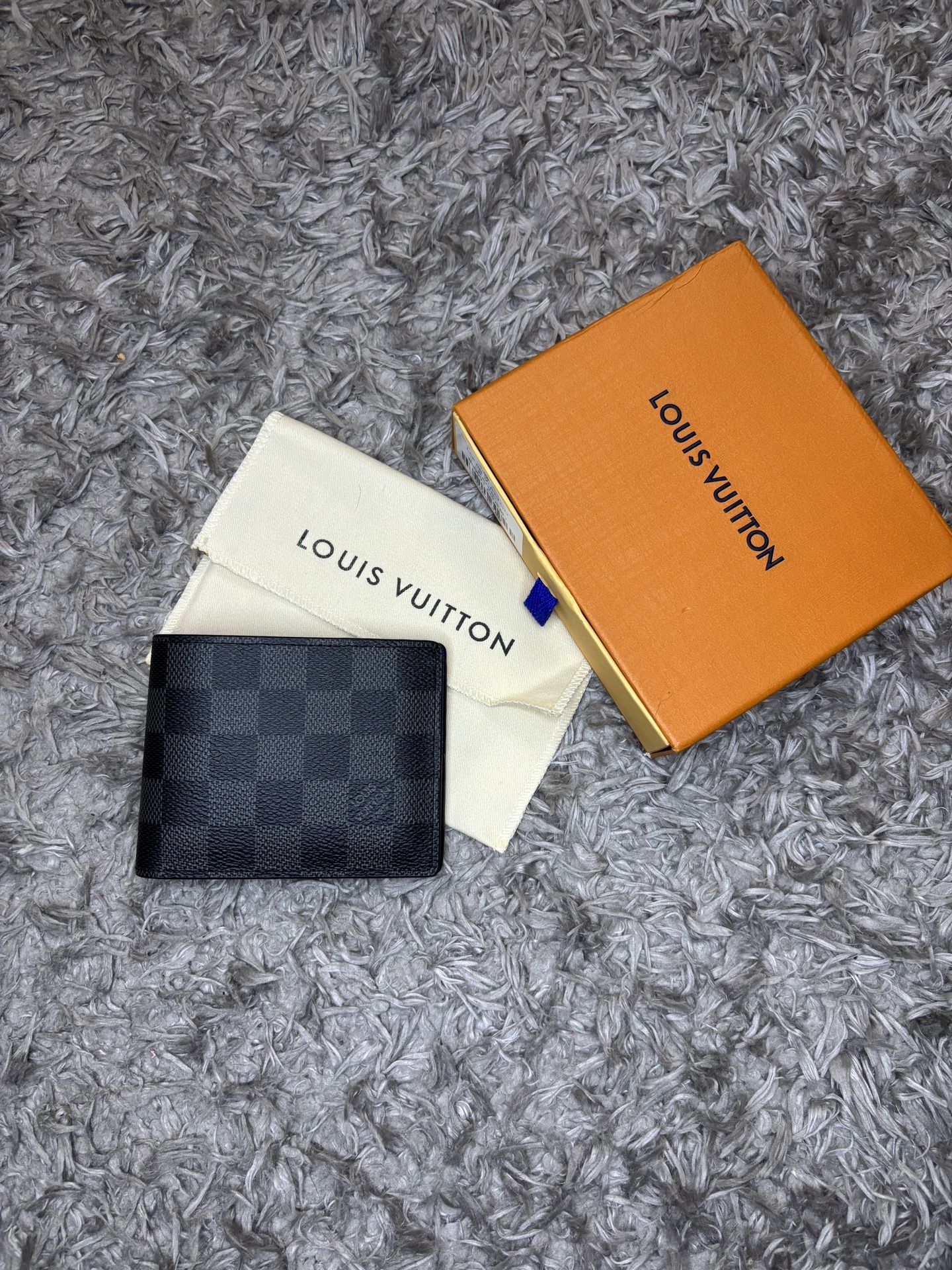LV wallet