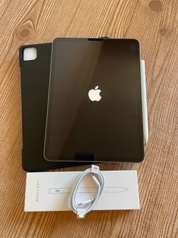 iPad Pro 11” (M2 chip / 2022 model) 4th Generation 128GB with  keyboard case and stylus pen