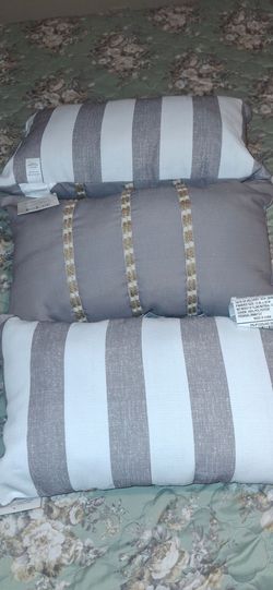 Throw Pillows