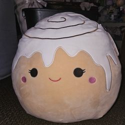 Squishmallow Chanel Cinnamonroll 12"