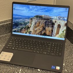 Dell Insprion 15 3520 