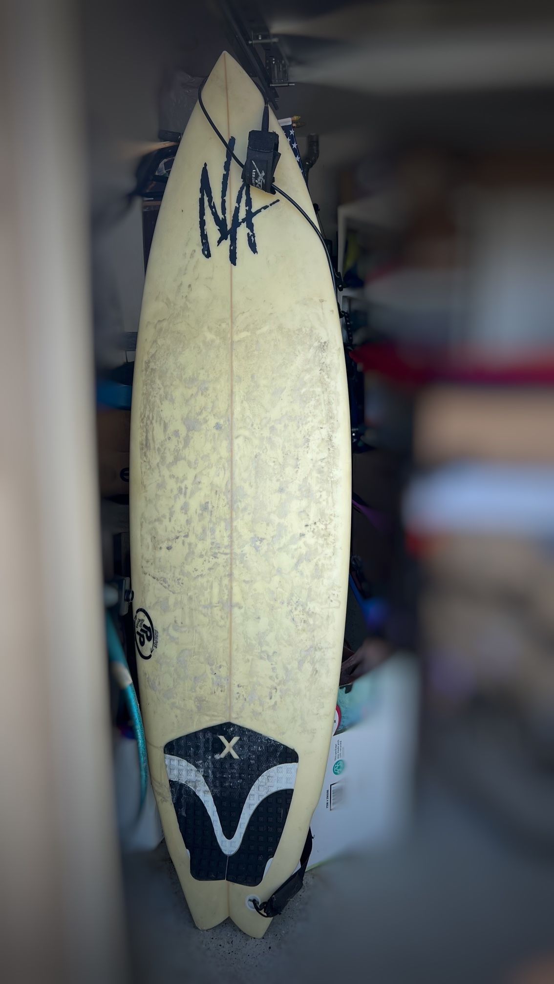 Surfboard And Bodyboard 