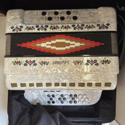 Accordion for sale : SofiaMari SMTT-3412