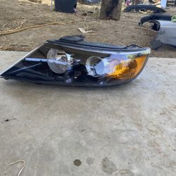 2016-2018 Kia Sorento Left Headlight