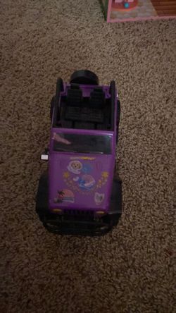 Toy car