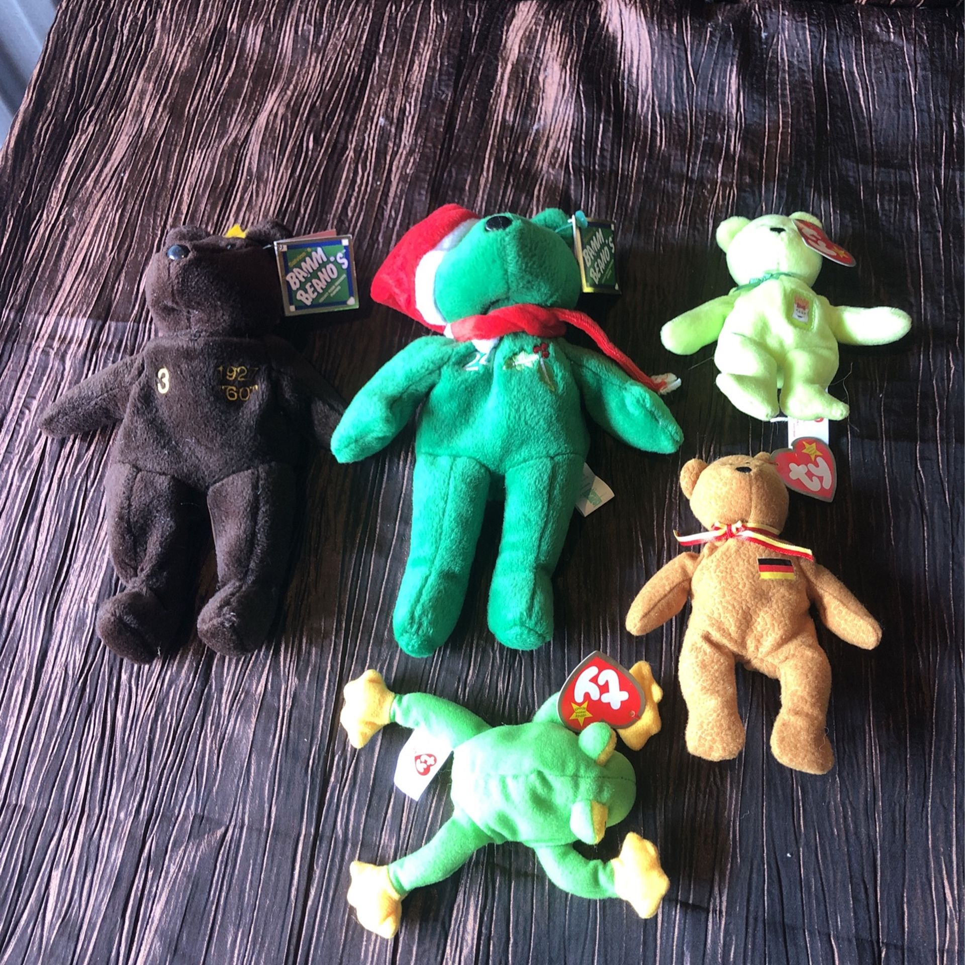 Bear Collectible Collection 5 Pc
