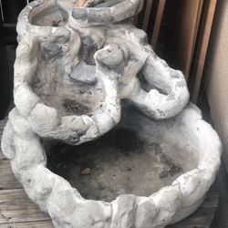 Garden fountain, Concrete heavy