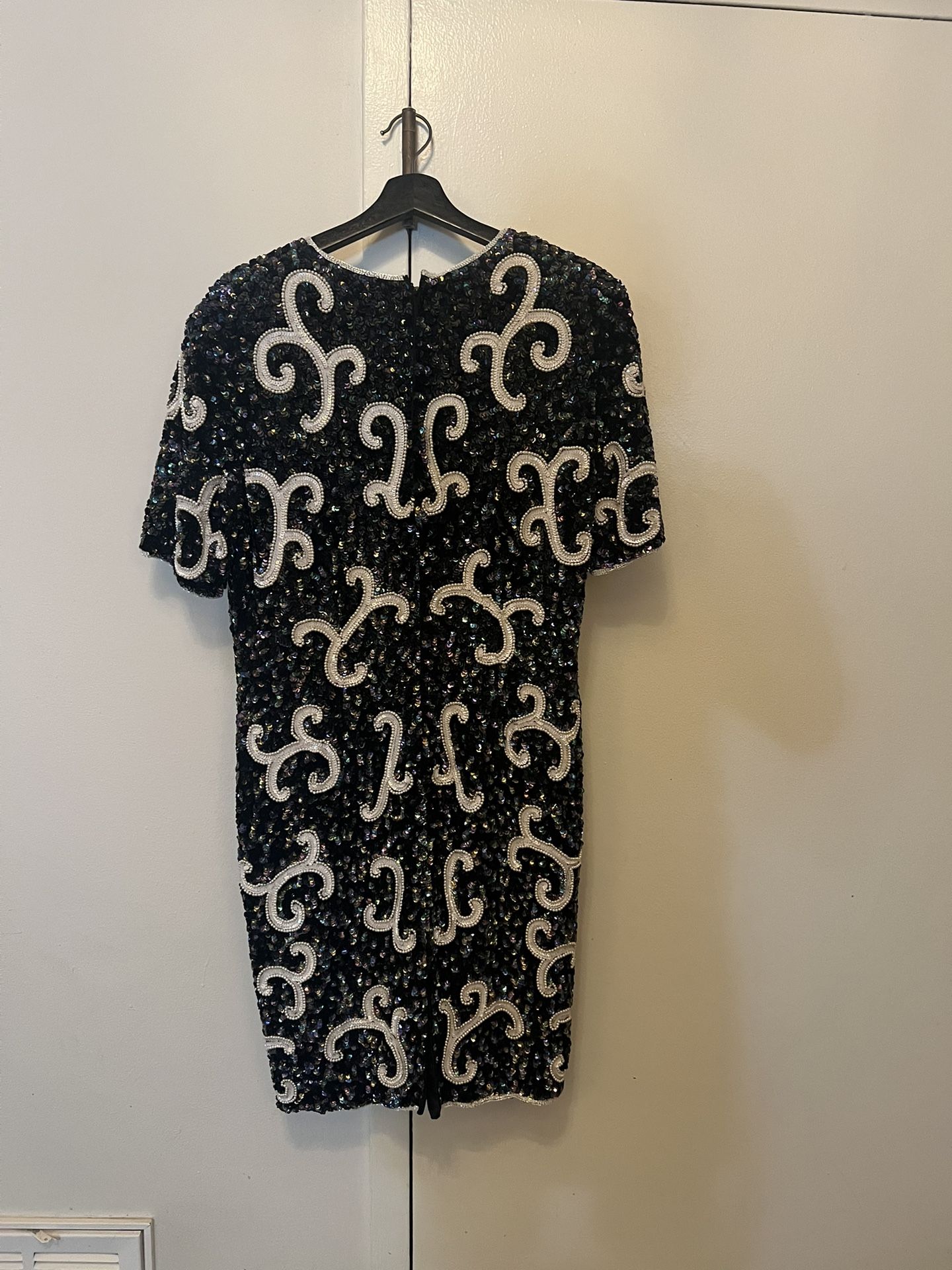 Leslie Fay Blue And White Sequin Evening Dress. Size 14.