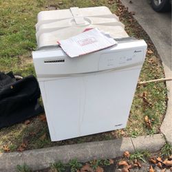Amanda White Dishwasher