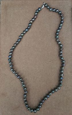 Saltwater Iridescent Black Pearl Necklace