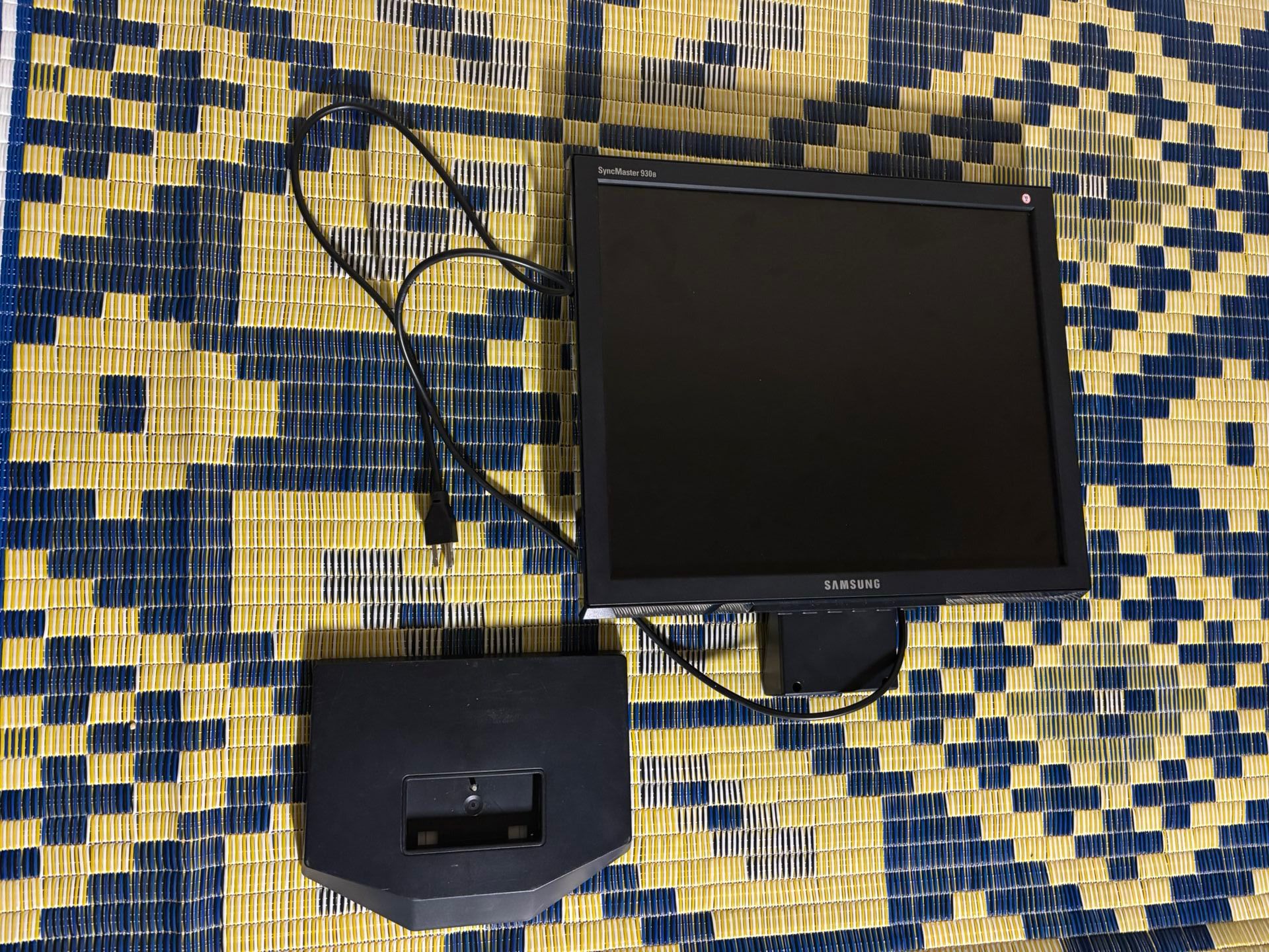Lot of 2 TESTED Monitors - Models: Samsung SyncMaster 930-B and HP W2338H