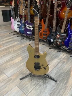 EVH Wolfgang Standard Gold Sparkle