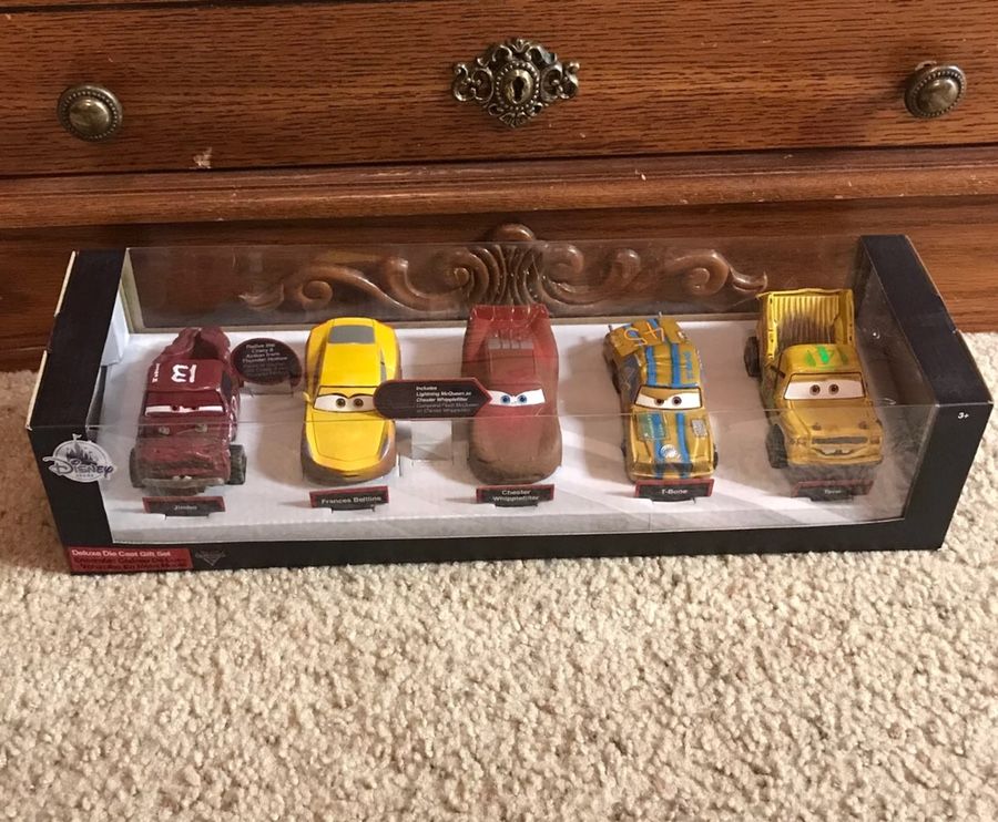 Disney Pixar Cars 3 thunder hollow set