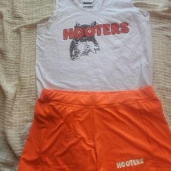 Hooters Outfit-Size: 2XL 