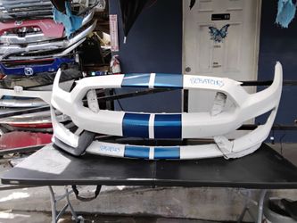 2015-2020 Ford mustang  Shelby GT350  front bumper oem