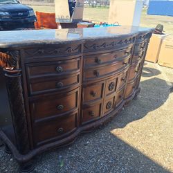 Ashley Queen Bed Frame Set