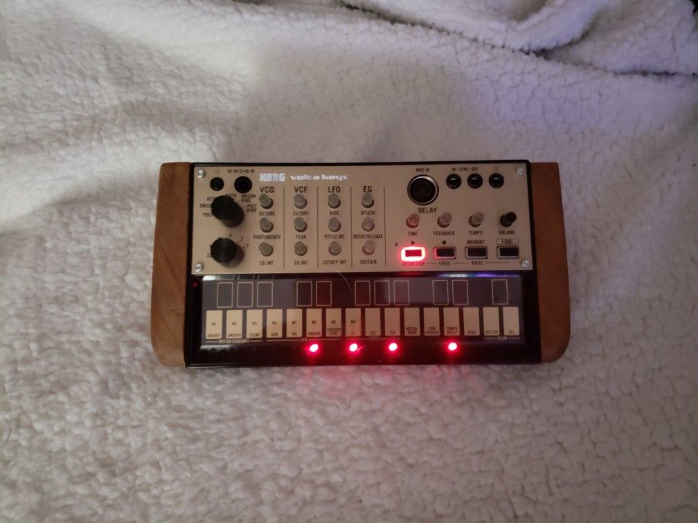 Korg Volca Wood Stand