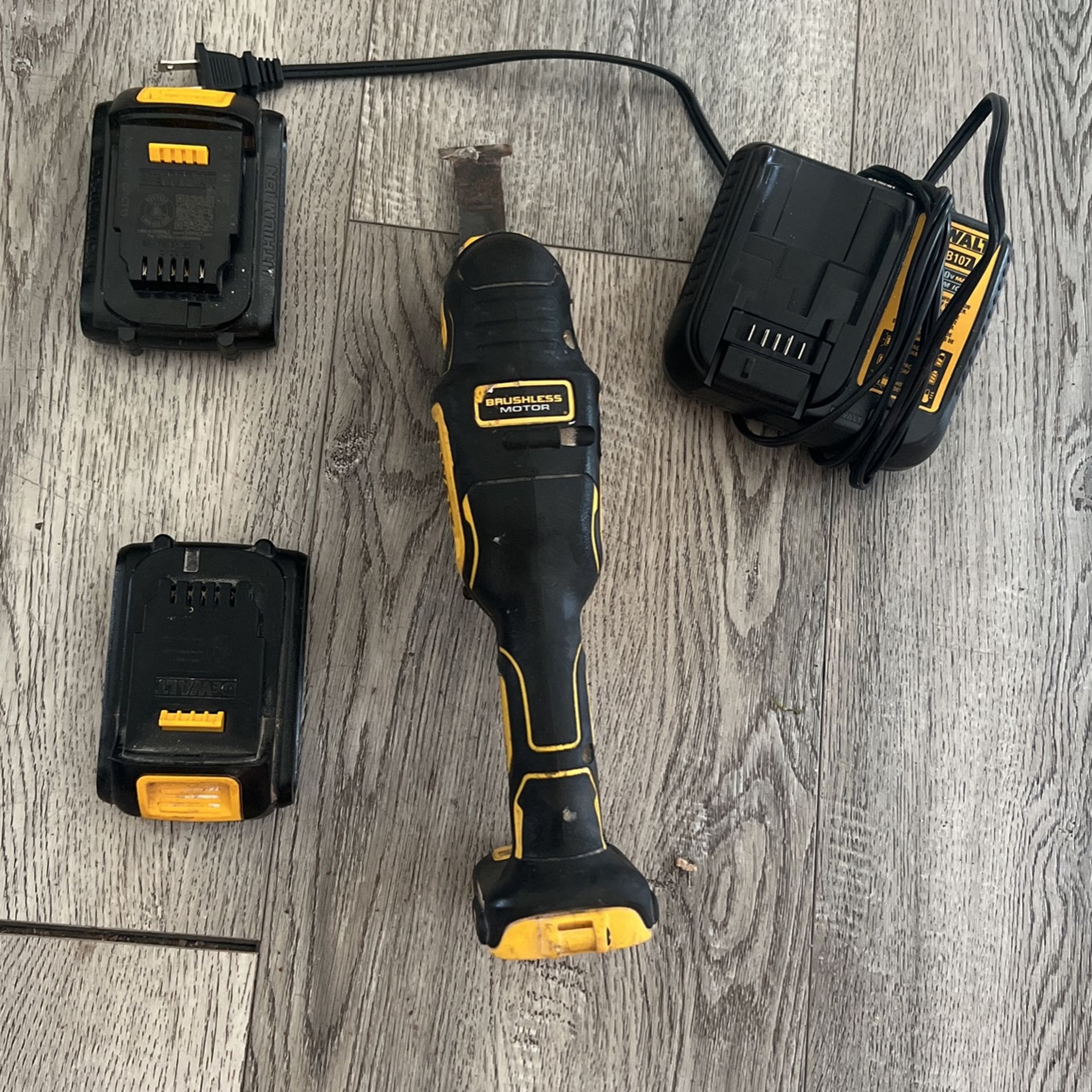 Dewalt Multi tool for Sale in San Diego, CA OfferUp
