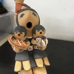 Jemez Pueblo Storyteller Figurine: Native American Pottery Art