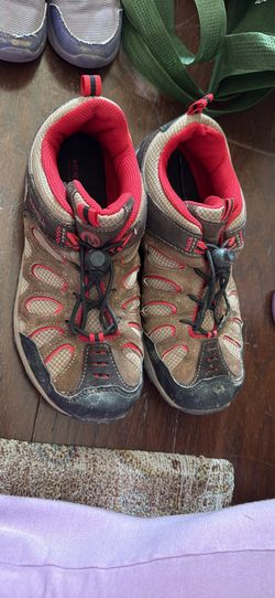 MERRELL hiking shoes