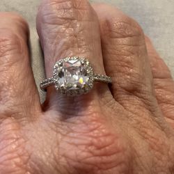 New CZ sterling silver wedding ring size 7