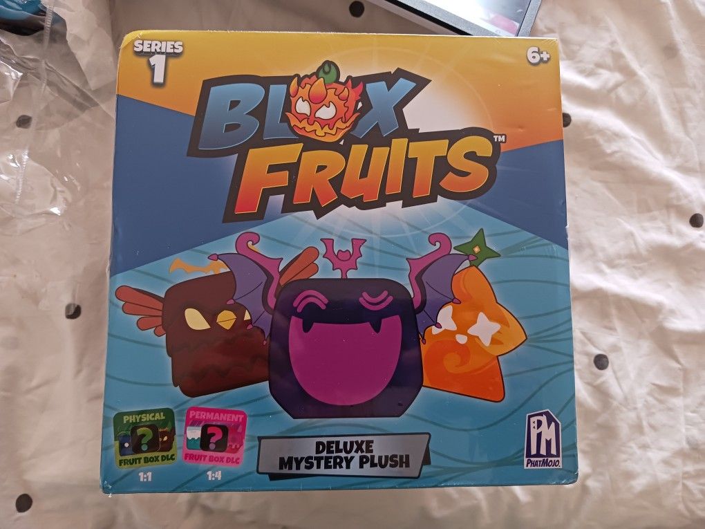 Roblox Blox fruits deluxe mystery plush New.
Only 10 dollars (on sale at Hot Topic for 40 dollars).
Incredible deal