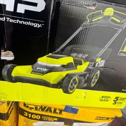 Lawnmower Rioby self propelled 21 inch new come w 6ah and fast charger $220 