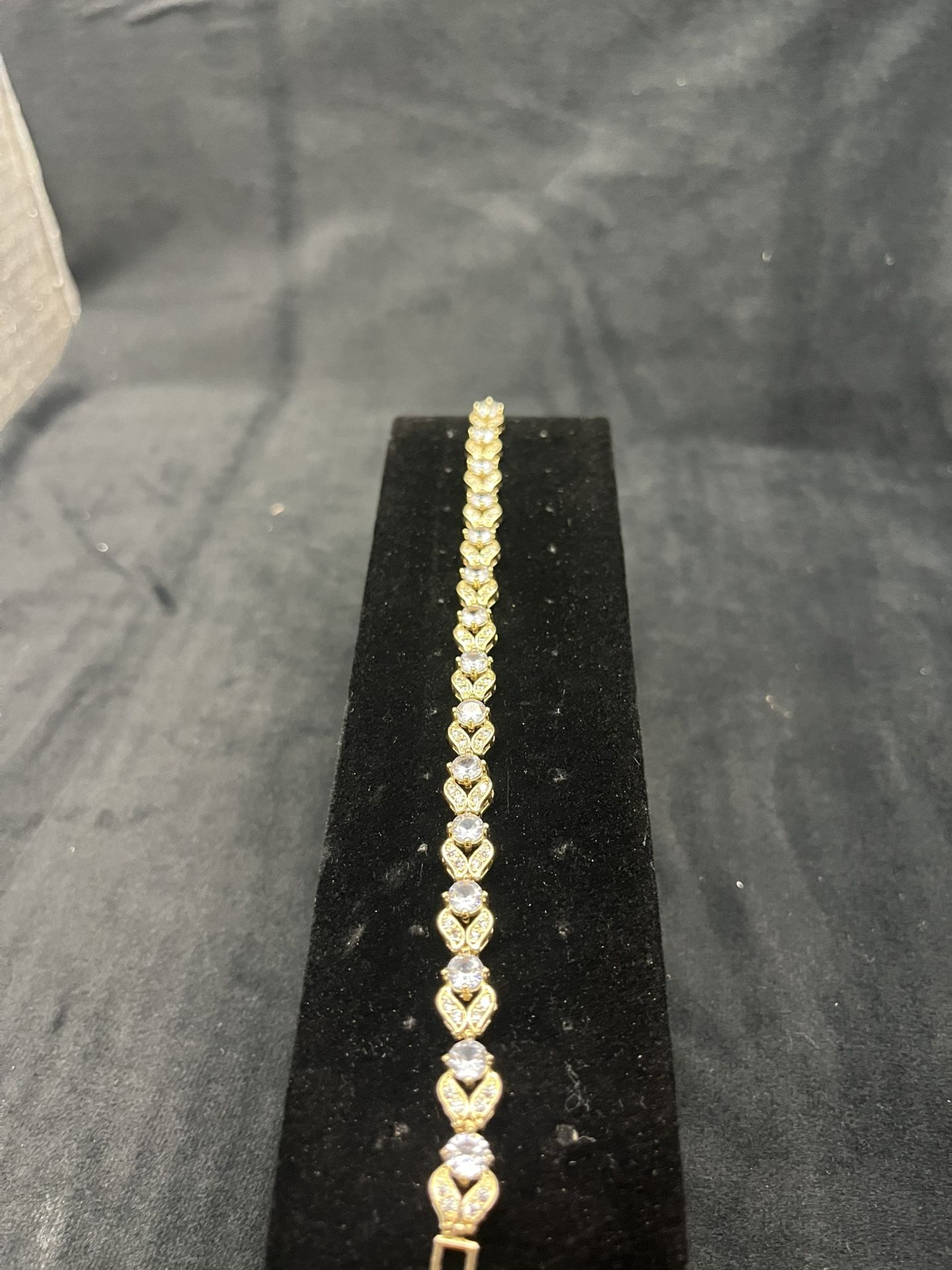 “Tulip” Link Tennis Bracelet 