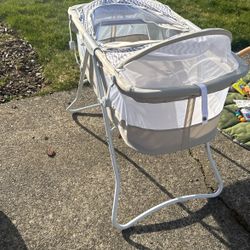 Bassinet 