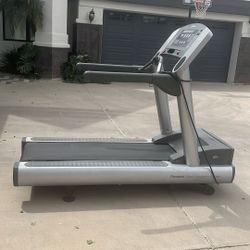 97Ti Life Fitness Tread Mill