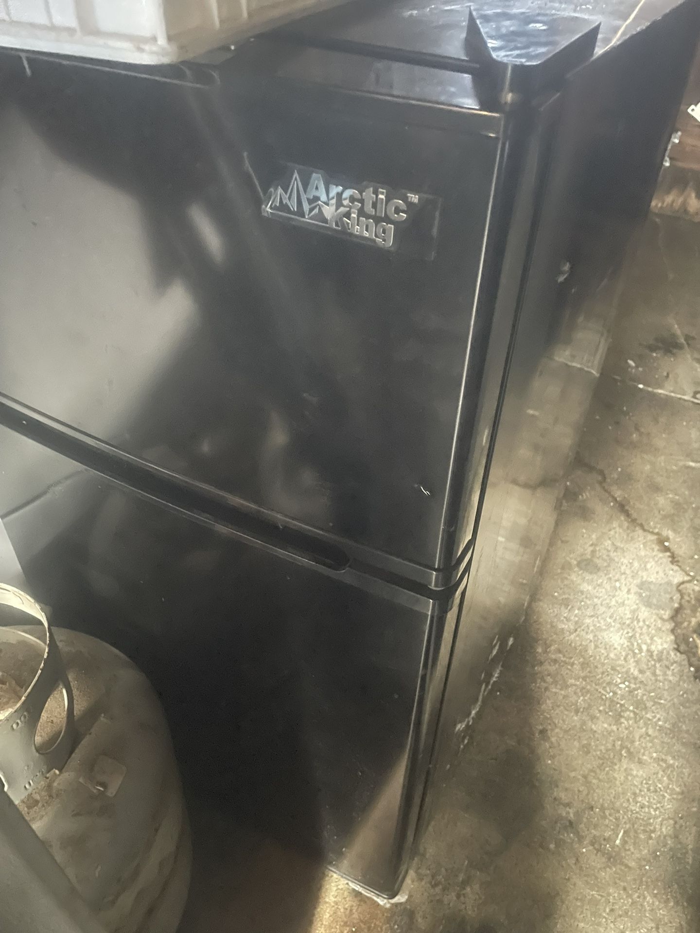 Artic king mini Fridge With Freezer