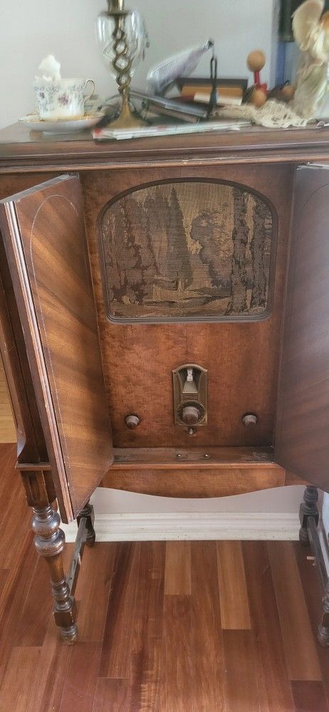 Antique Radio